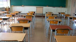 Sistema educativo en riesgo: 179 planteles no podrán iniciar el año escolar