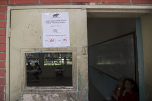 “A mayor nivel de votación peor le va al PSUV”: Por qué José Guerra llama a “volver al ring electoral