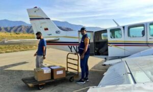 Administración de Maduro crea puente aéreo para distribuir el carvativir o supuestas “gotas milagrosas” contra el coronavirus