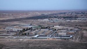 Al menos 10 cohetes impactan una base militar de EE.UU. en Irak días antes de la visita del Papa - AlbertoNews