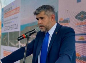 Alcalde Manuel Ferreira en su Memoria y Cuenta: “Con pocos recursos, pero con voluntad, avanzamos hacia la Lechería que todos queremos“ - AlbertoNews