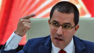 Arreaza rechazó señalamientos de Guyana sobre vuelos en zona común