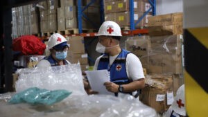 Arriban 40 toneladas de insumos para el saneamiento del agua y la higiene en Venezuela