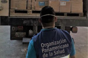 Arriban 55 toneladas de insumos médicos de la OPS por pacto con chavismo y oposición