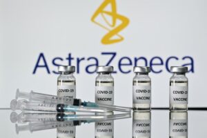 AstraZeneca en el ojo del huracán por temores de seguridad de su vacuna