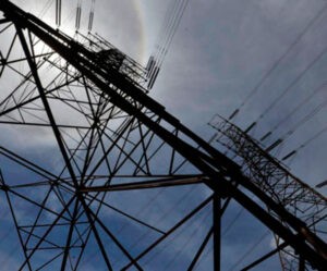 Bajón de electricidad afectó varias entidades del país