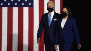 Biden y Harris ofrecen consuelo a los estadounidenses de origen asiático en duelo por ataque en Atlanta - AlbertoNews