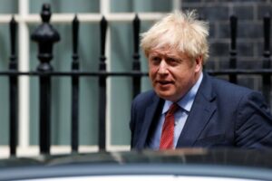 Boris Johnson niega que el Reino Unido haya bloqueado la exportación de vacunas - AlbertoNews