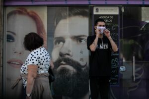 Brasil roza las 255.000 muertes y los 10,6 millones de casos - AlbertoNews