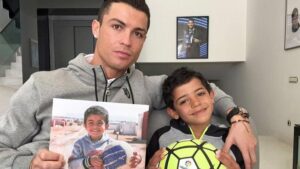 Cristiano Ronaldo le confesó al luchador Khabib cuál es su mayor miedo sobre su hijo - AlbertoNews