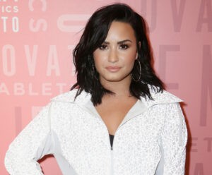 Demi Lovato dice que perdió la virginidad en una 'violación de adolescente' - AlbertoNews