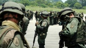 Denuncian atropellos a ciudadanos en operativos militares tras ataque a la FANB en el Alto Apure (video) - Medio de comunicación para la comunidad de Habla Hispana