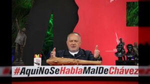Diosdado Cabello sobre el TPS para venezolanos en EE.UU: Le dan protección a 300 mil, pero aquí bloquean a 30 millones de personas - AlbertoNews