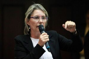 Dip. Lozano: El régimen de Maduro atenta contra la vida de los venezolanos, colocando obstáculos a la entrada de vacunas para Venezuela - AlbertoNews