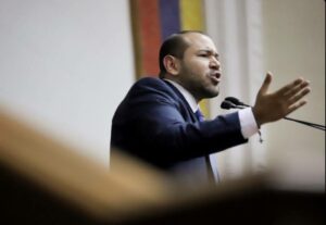 Diputado Quiñones aseguró que los tres billetes nuevos del BCV no llegan a un dólar: "La economía está destruida" - AlbertoNews