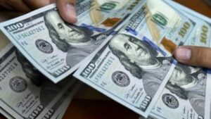 Dólar paralelo registra cotización récord tras superar los Bs.2.000.000