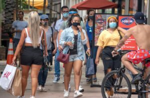 EEUU: Finalmente se sabe cuándo el Condado Miami-Dade podría levantar el toque de queda nocturno - AlbertoNews