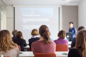 El British Council ofrece becas STEM para que más mujeres estudien en el Reino Unido
