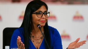 El Político: Rescate de Plus Ultra… ¿Pareja de Delcy Rodríguez involucrada con esta aerolínea? (Detalles) - AlbertoNews