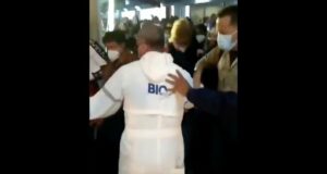 El Tiempo | Venezuela | Cobro de pruebas PCR generó protesta de viajeros en Maiquetía