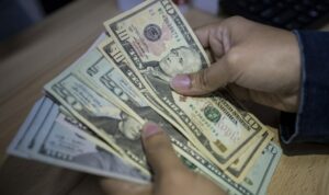 El Tiempo | Venezuela | Masificación del uso de divisas elevó ingresos de trabajadores informales sobre los $1.000