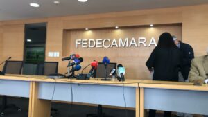 El gremio empresarial venezolano se ofrece a comprar vacunas | Voice of America
