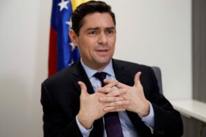 Embajador Vecchio a Arreaza: las únicas medidas coercitivas y unilaterales son las que implementa la dictadura de Maduro contra su propio pueblo - AlbertoNews