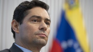 Embajador Vecchio insta a venezolanos en EEUU, a registrarse masivamente para el TPS antes del 5 de septiembre (Video) - AlbertoNews