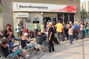 En Venezuela los discapacitados y pensionados rozan la miseria