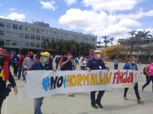 En imágenes: docentes y estudiantes de la UCV protestaron a favor de la autonomía universitaria