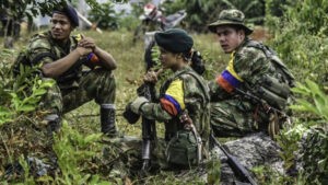 Enfrentamiento entre FANB y FARC mantiene en vigilia a la comunidad de La Victoria en Apure