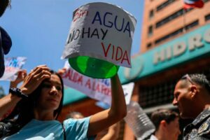 Espacio Público: Detenido dirigente comunitario por protestar por falta de agua en Caracas