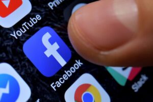 Estados de EE.UU. piden a Facebook y Twitter eliminar las mentiras anti-vacunas - AlbertoNews