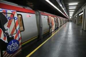 Familia Metro consideró "insuficiente" el ajuste de la tarifa del transporte subterráneo capitalino