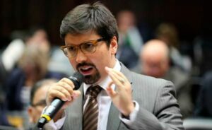Freddy Guevara se las cantó a la alcaldesa de Bogotá: “No confunda, es a usted a quienes reclamamos la xenofobia” - AlbertoNews