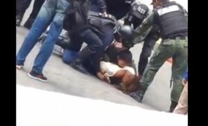 Funcionarios de las Faes agredieron a una comerciante informal en Catia