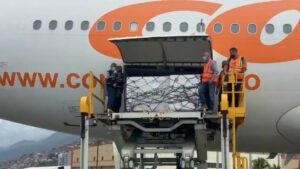 Gobierno chavista recibió segundo lote de la vacuna rusa Sputnik V (fotos) - Medio de comunicación para la comunidad de Habla Hispana