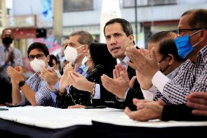 Guaidó: Nosotros queremos elecciones libres y para esto estamos luchando. Pa`pendejadas no nos prestamos - AlbertoNews