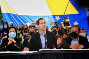 Guaidó asegura que "falso CNE" no hará que sanciones contra Maduro se levanten
