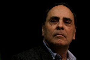 Héctor Navarro, exministro de Chávez, está a favor del revocatorio contra Maduro