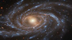 Imagen impresionante de una galaxia espiral capturada por el Hubble