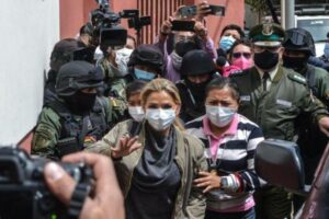 Instituto forense valorará salud de Jeanine Áñez, en el nuevo penal al que fue llevada - AlbertoNews