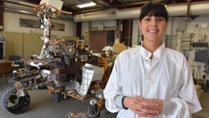 Iván Duque condecora a ingeniera de la NASA Diana Trujillo, con la Cruz de Boyacá - AlbertoNews