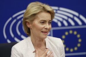 La Unión Europea cooperará más en próximos años con farmacéuticas que cumplen contratos - AlbertoNews