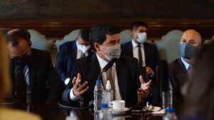 "La alcaldesa de Bogotá Claudia López le debe una disculpa a los venezolanos"