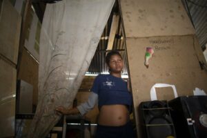 Las embarazadas también deben "parir" para conseguir el dinero para hacerse una cesárea