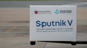 Llega a Argentina el octavo vuelo desde Rusia con 500.000 vacunas Sputnik V contra el covid-19 - AlbertoNews