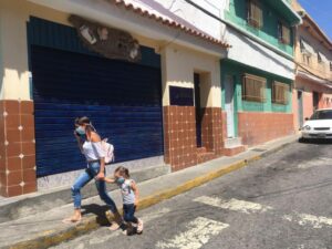 Lo que debe saber de los niños y la COVID-19