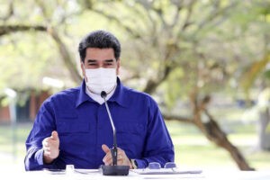 Maduro: No entrarán vacunas que no estén aprobadas por nuestras autoridades sanitarias
