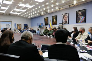 Maduro informó que 'las próximas semanas seguirán llegando más vacunas' contra el covid-19' #2Mar - AlbertoNews